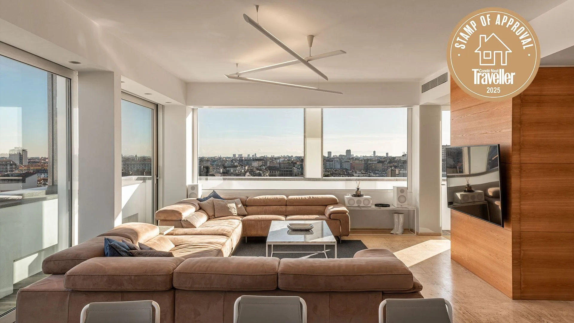 Ultra-Wealthy Luxury Investment Strategies in 2025