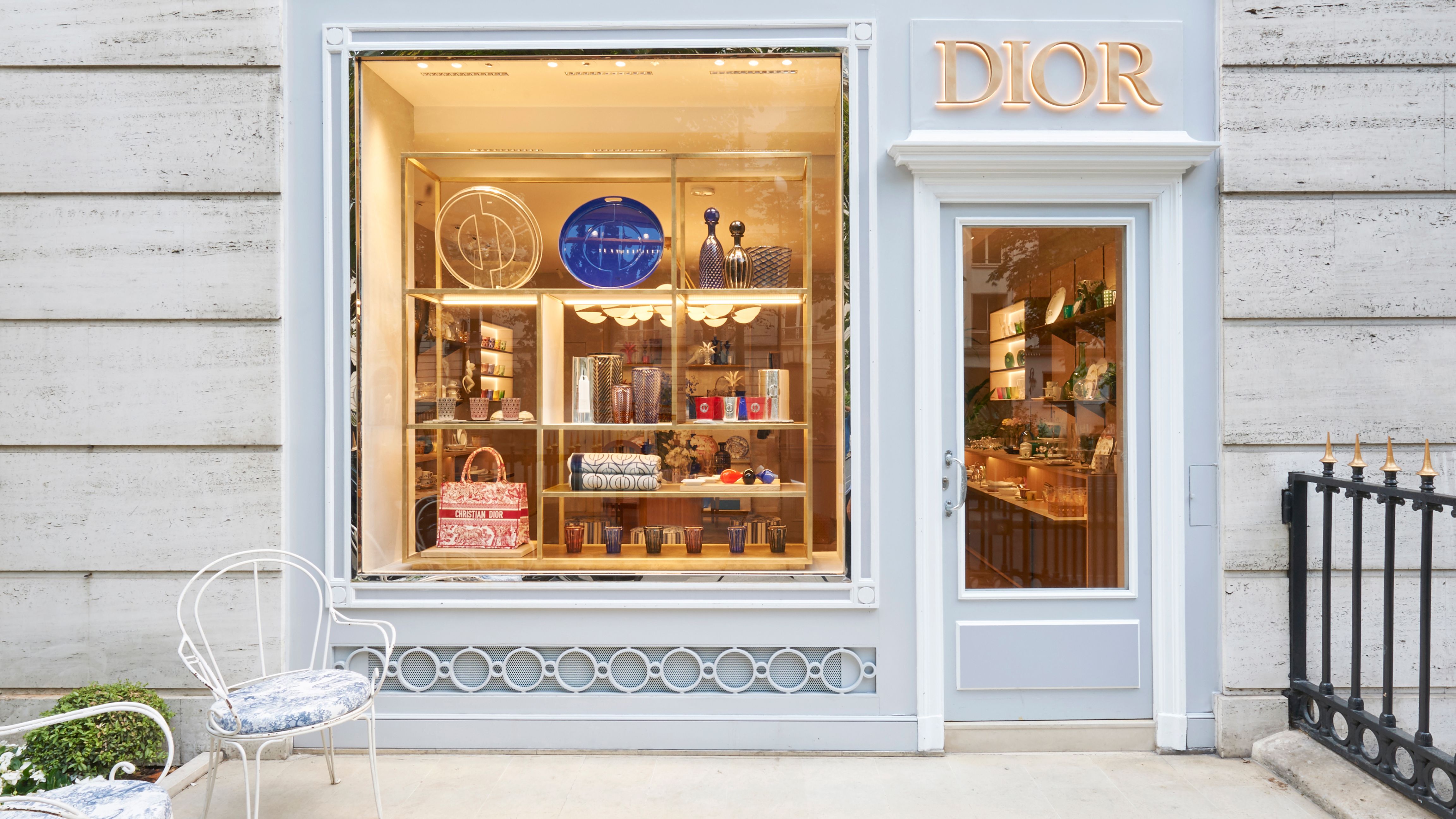 Nouvelles ouvertures de boutiques de luxe à Paris
