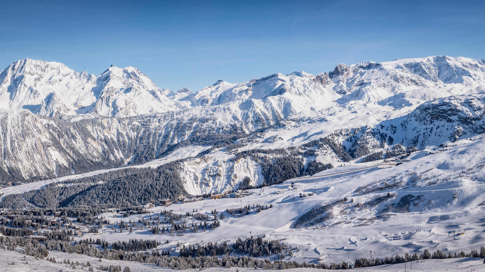 Les lieux d'exception dans les Alpes françaises : chalets, ski de luxe et expériences privées — guide conciergerie