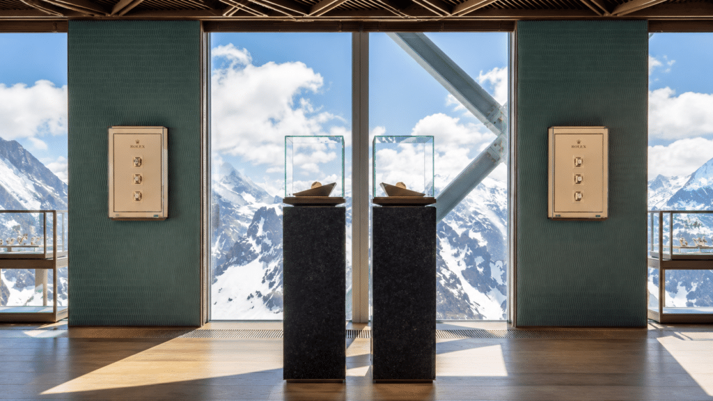 Interior of the Bucherer Rolex boutique in the Titlis Tower, floor-to-ceiling glazing