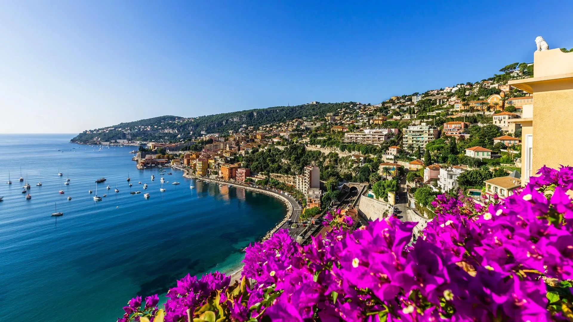 Yachting Grand Tour: Most Beautiful Coastal Towns from Menton to Saint-Tropez