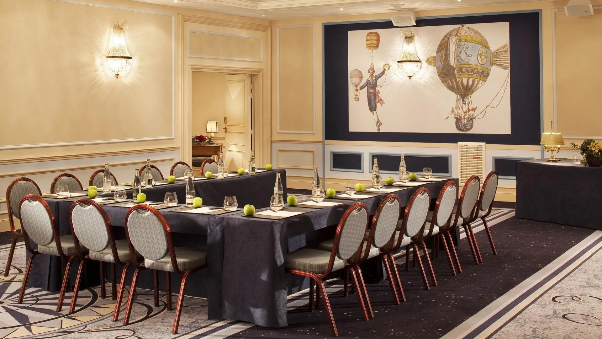 Organising an Exceptional Executive Seminar: The Complete Guide