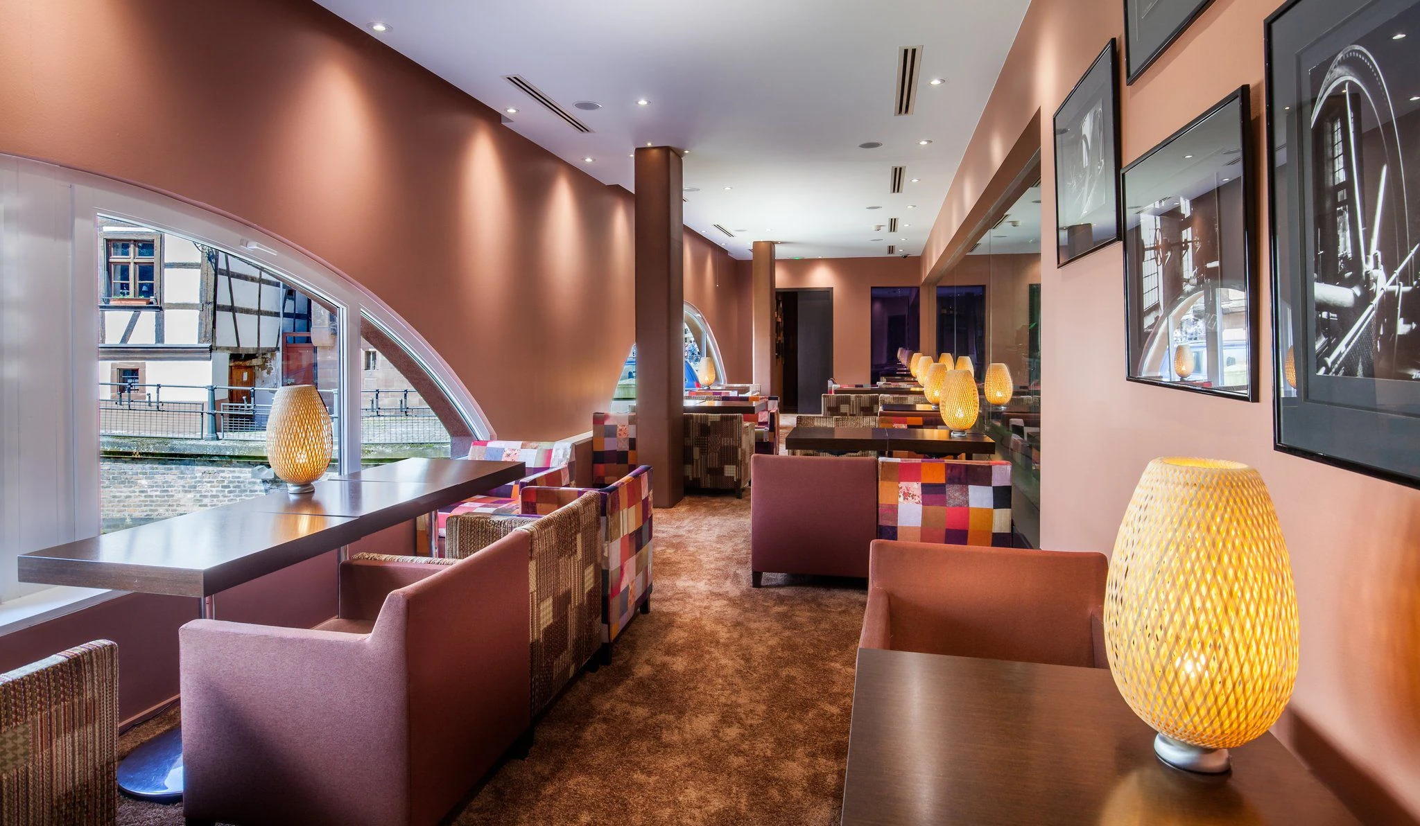 How Much Does a UHNWI Concierge Cost in Strasbourg? Complete Pricing & ROI Guide