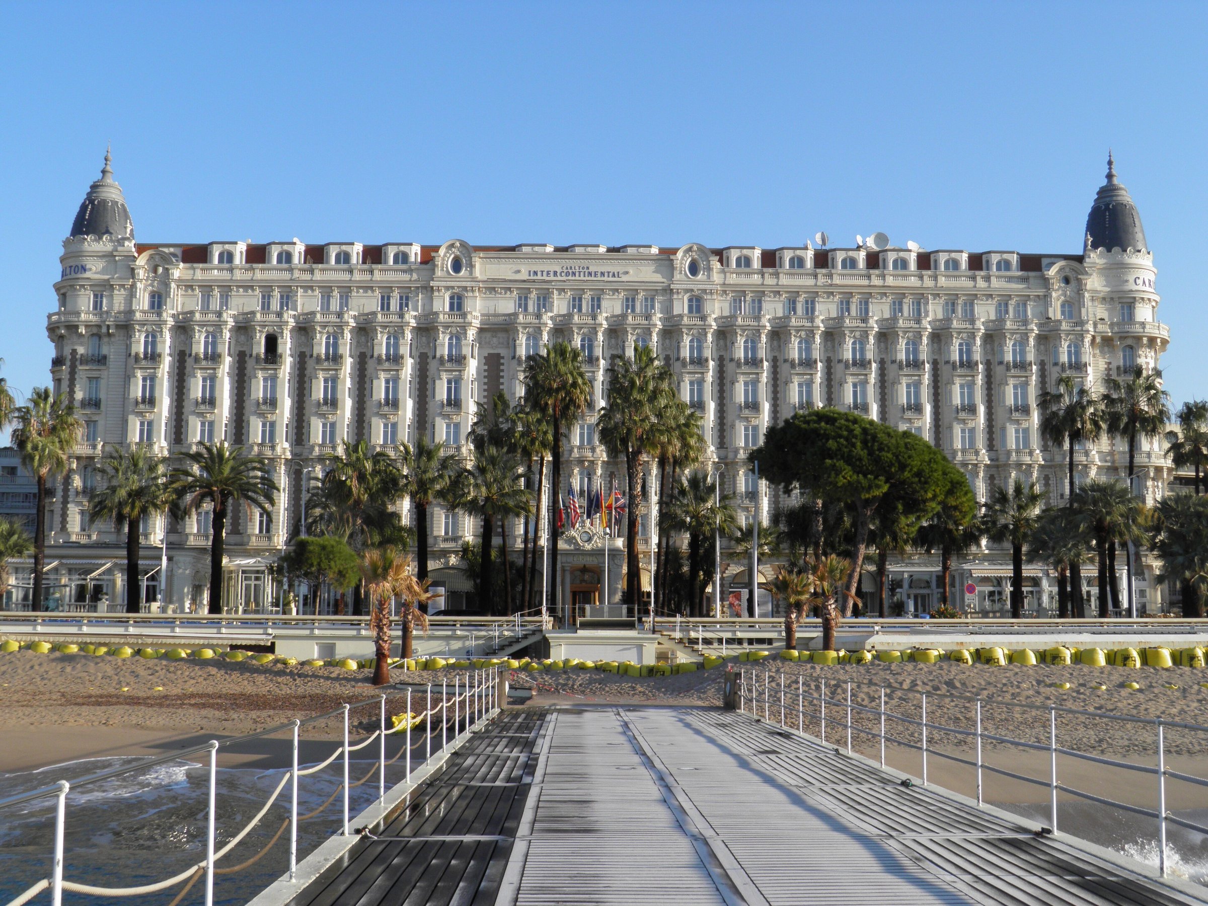 Fassade des Hotels Carlton an der Croisette